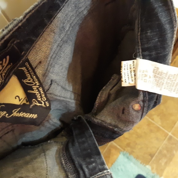 Size 2 Lucky Brand Blue Jeans - Picture 4 of 5